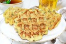 ВАФЛИ КАРТОФЕЛЬНЫЕ С ЗЕЛЕНЬЮ