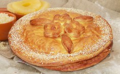 ПИРОГ С КУРИЦЕЙ АНАНАСОМ И СЫРОМ
