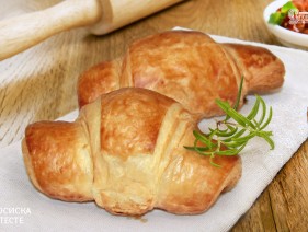 День сосиски в тесте