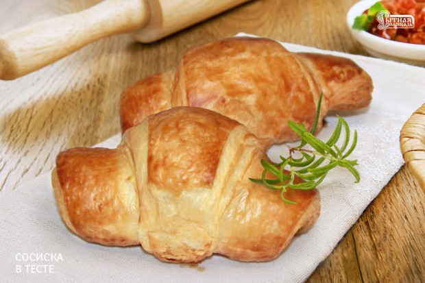 День сосиски в тесте